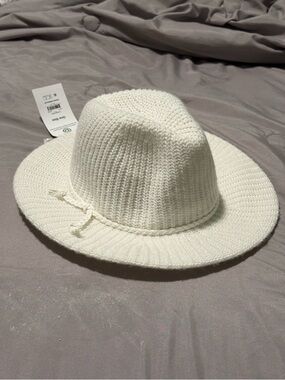 Time and Tru Women’s Ribbed Knit Fedora, One Size Fits Most, White